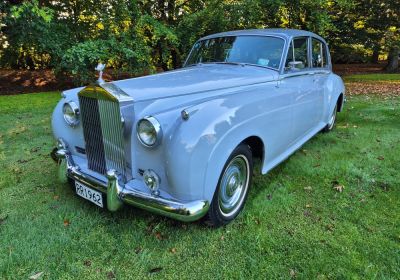 ROLLS-ROYCE SILVER CLOUD ll